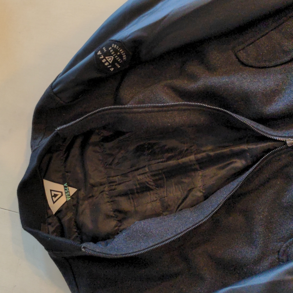 Bomber jacket - Picture 4 of 4